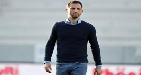 شالكه يقيل تيديسكو.. ويعين هوب ستيفنز مدربا مؤقتا 